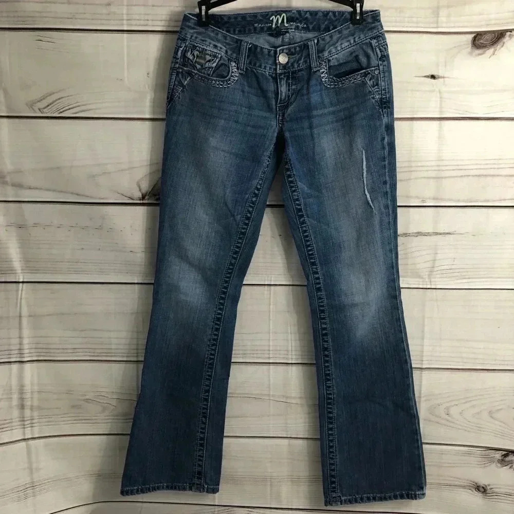 Madison Denim Co‎ Bootcut Jeans Women Size 1/2 Blue Medium Wash Low Rise Stretch